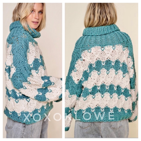 POL Teal & Ivory Stripe Handmade Chunky Knit Sweater - Picture 4 of 12